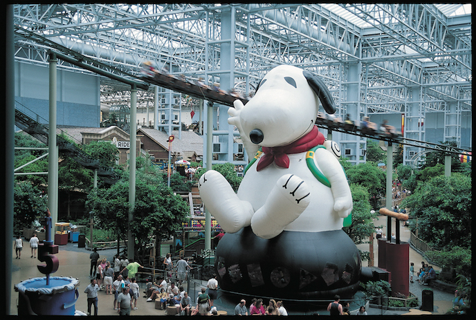 55425 Mall of America Camp Snoopy